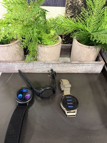 Lot garmin smartwatches - of,